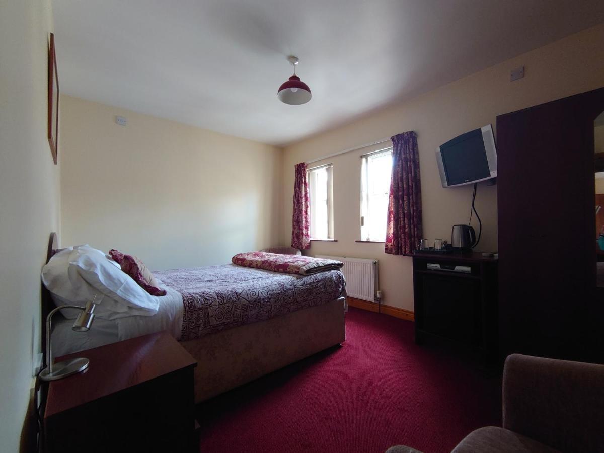 Town Clock Guesthouse ドネゴール エクステリア 写真