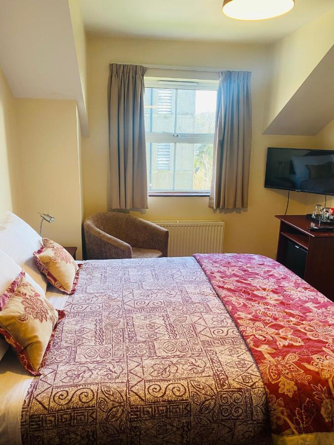 Town Clock Guesthouse ドネゴール エクステリア 写真