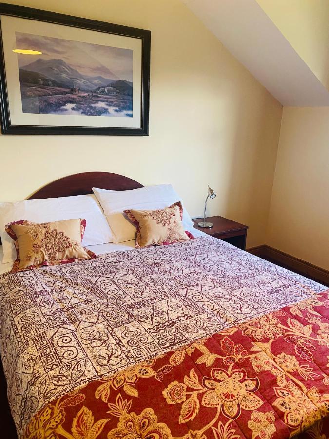 Town Clock Guesthouse ドネゴール エクステリア 写真